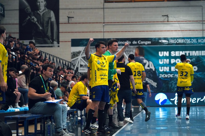 Bidasoak Cangas garaitu zuen atzo ilunabarrean