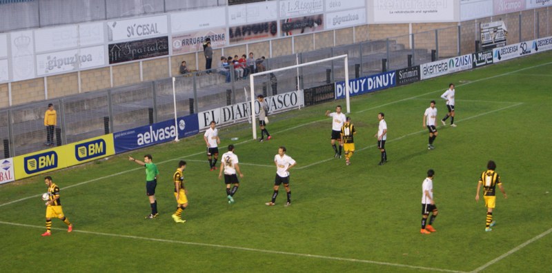 Estu hartu du Real Unionek Barakaldo liderra