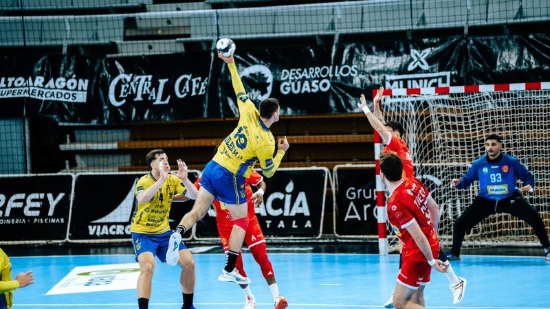 Irudek Bidasoa Irunek bi puntu garrantzitsu batu zituen Bada Huescaren kontra