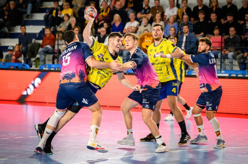 Irudek Bidasoa Irunek ezin izan zuen Saint Raphael garaitu