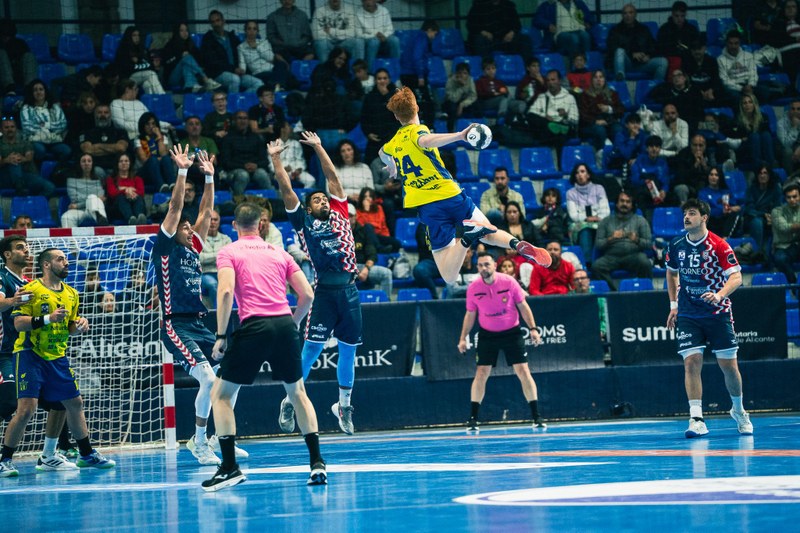 Irudek Bidasoa Irunek garaipenaren bidea hartu du berriz ere