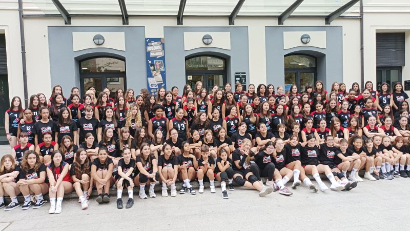 Kiroletik - Suge Trebeak Boleibol Kluba