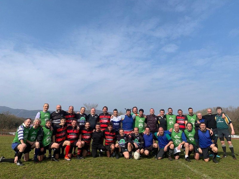 TXINGUDI RUGBY KLUBEKO BETERANOEK EUREN EGUNA OSPATU ZUTEN