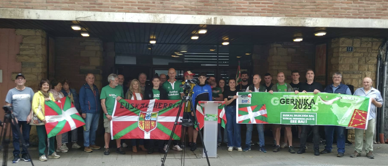 Zazpi herrialdeez osatutako Euskal Herriko selekzioa aldarrikatu du EHEPSAM taldeak Gernikan
